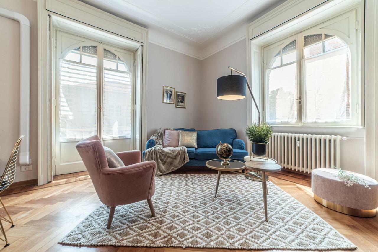 Ferienwohnung Joivy Sophisticated 3-Bed Flat With Desk Mailand Exterior foto
